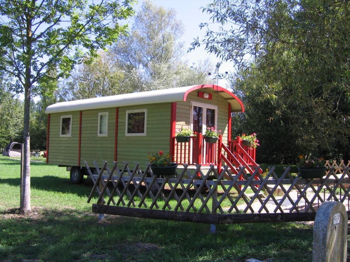 Camping Belle Riviere Chaniers Kültér fotó