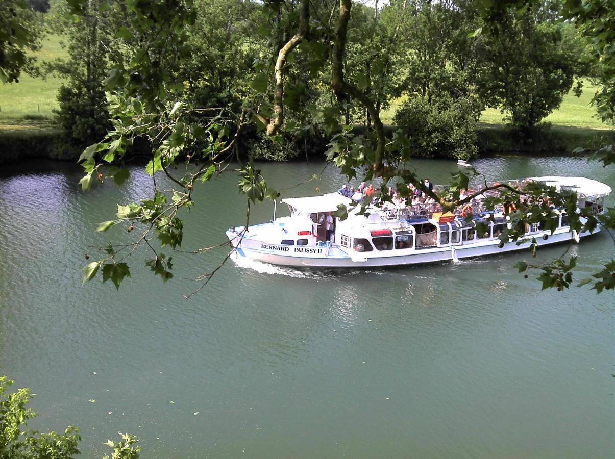 Camping Belle Riviere Chaniers Kültér fotó