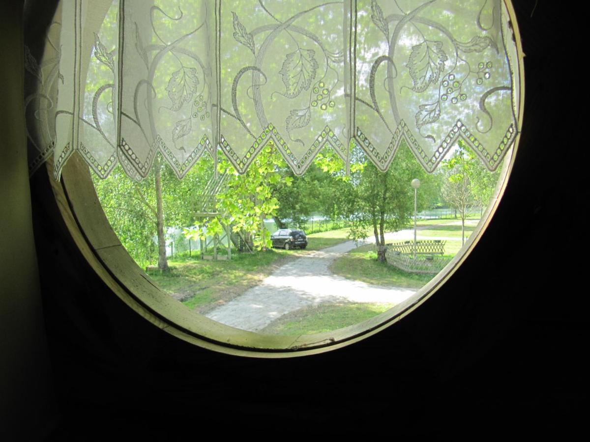 Camping Belle Riviere Chaniers Kültér fotó