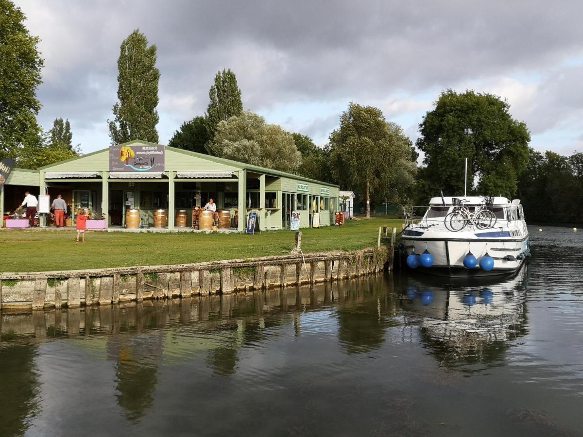 Camping Belle Riviere Chaniers Kültér fotó