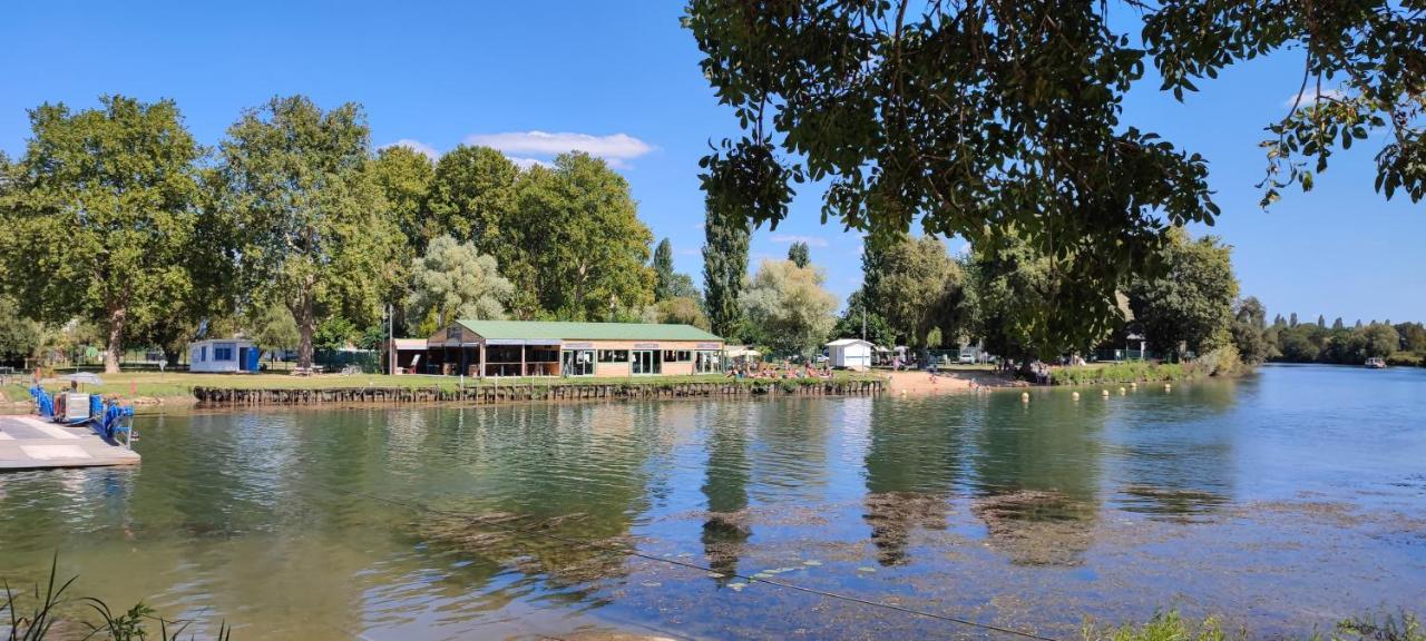 Camping Belle Riviere Chaniers Kültér fotó